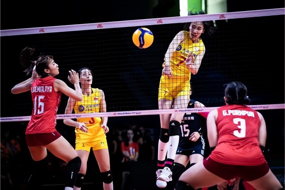  法甲收官战现戏剧性一幕 升降级悬念留最后