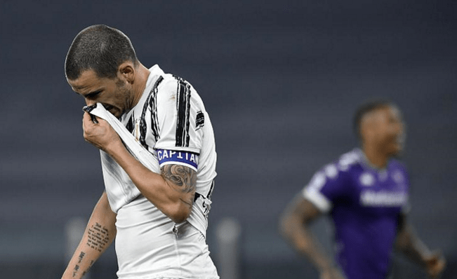  尤文图弗拉霍维奇制胜球绝杀紫百合  