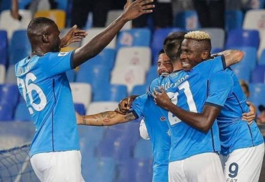  那不勒斯冲击联赛最长连胜，奥斯梅恩状态火热  